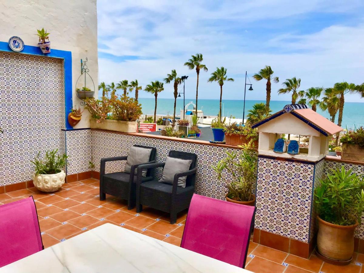 Hostal Guadalupe ตอร์เรโมลิโนส ภายนอก รูปภาพ