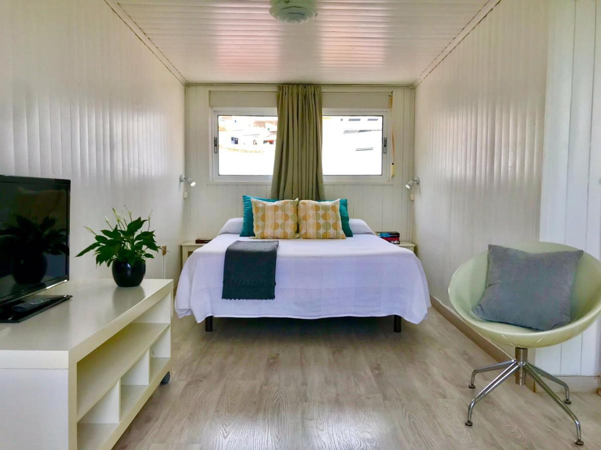 Hostal Guadalupe ตอร์เรโมลิโนส ภายนอก รูปภาพ