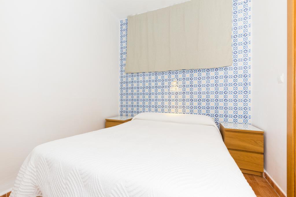 Hostal Guadalupe ตอร์เรโมลิโนส ภายนอก รูปภาพ